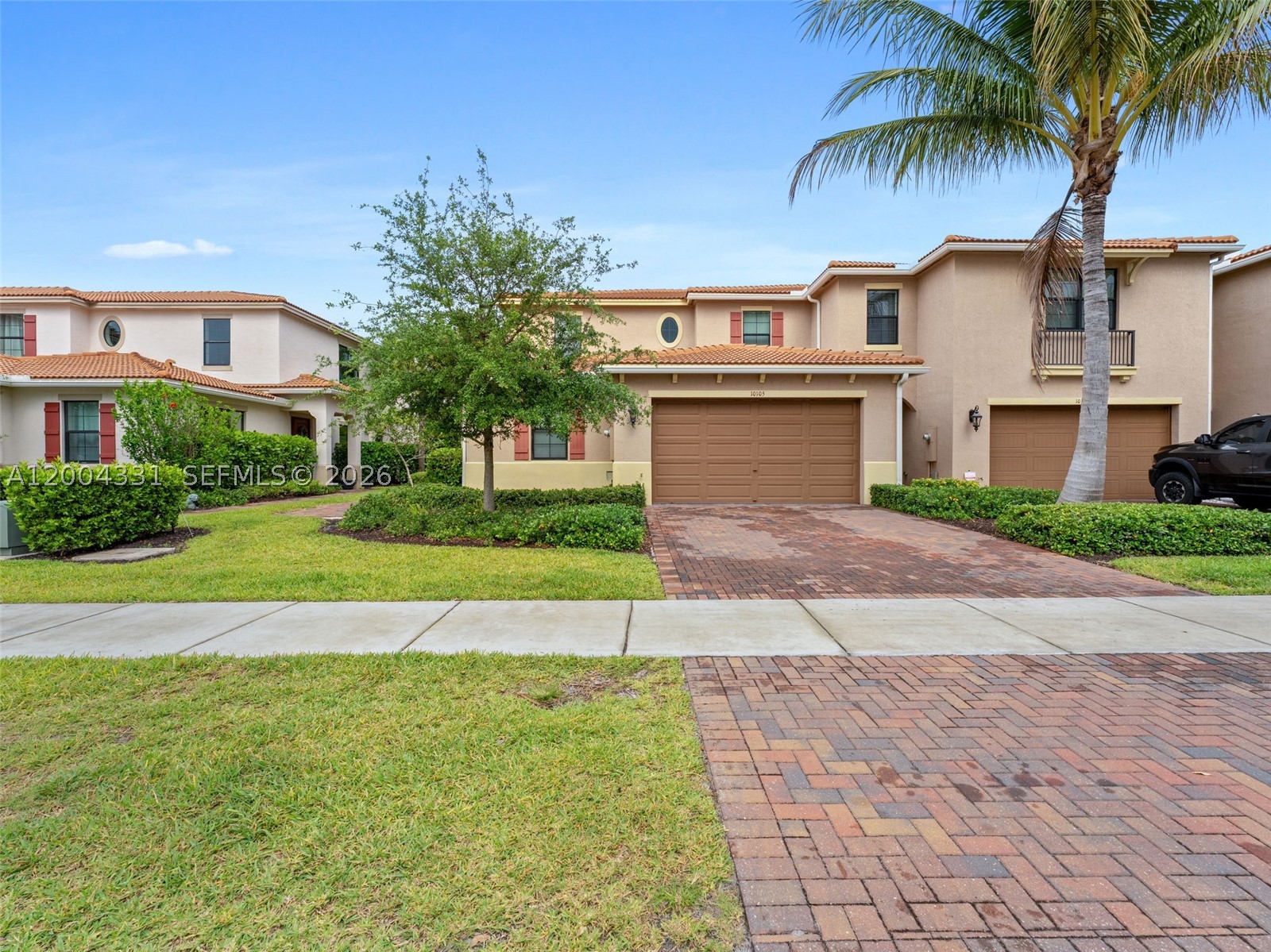 10105 Brickhill Dr Property Photo 1