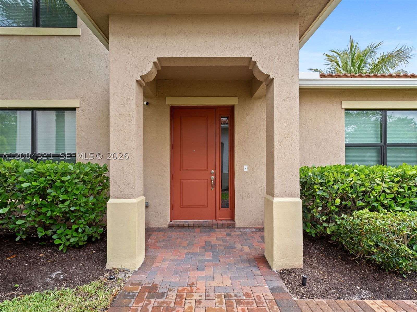 10105 Brickhill Dr Property Photo 3
