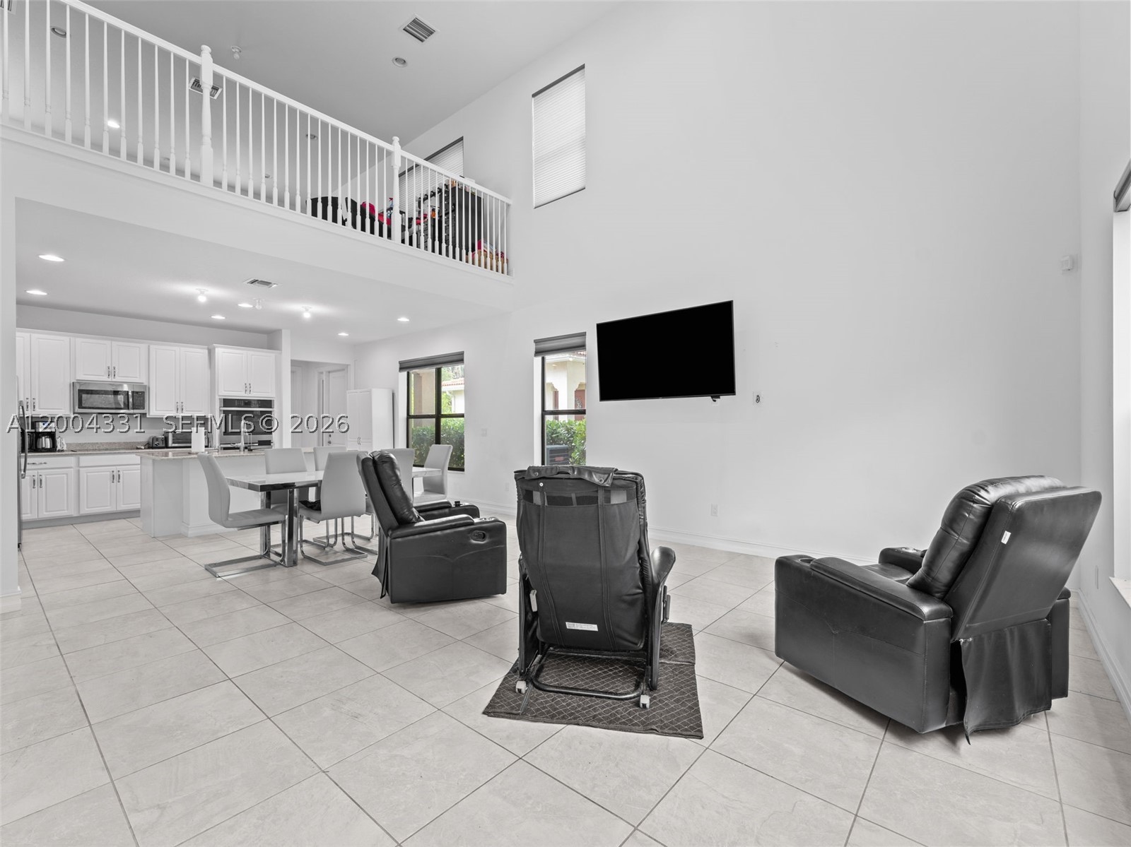 10105 Brickhill Dr Property Photo 9