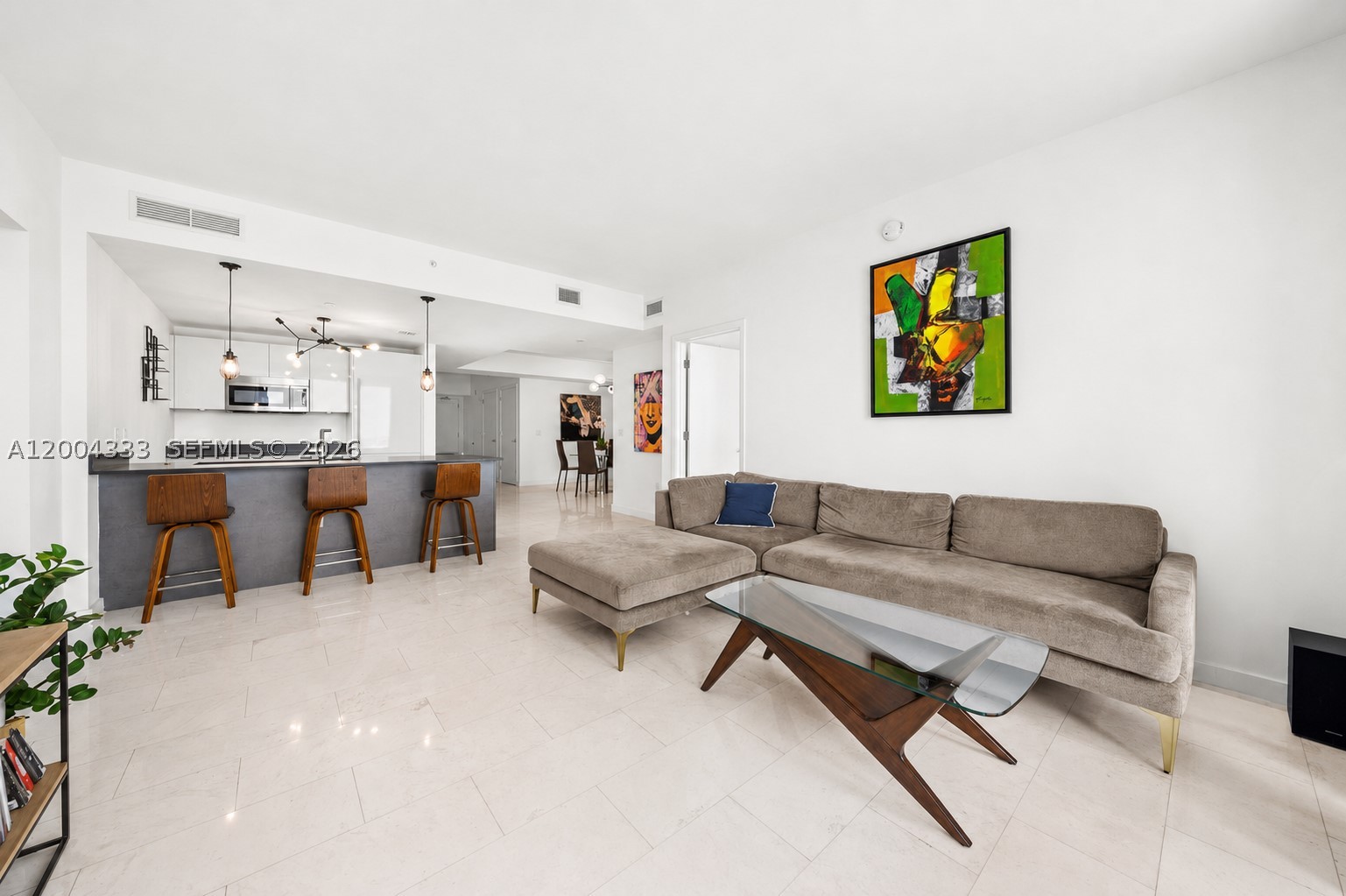 1010 Brickell Ave 3904 Property Photo 5