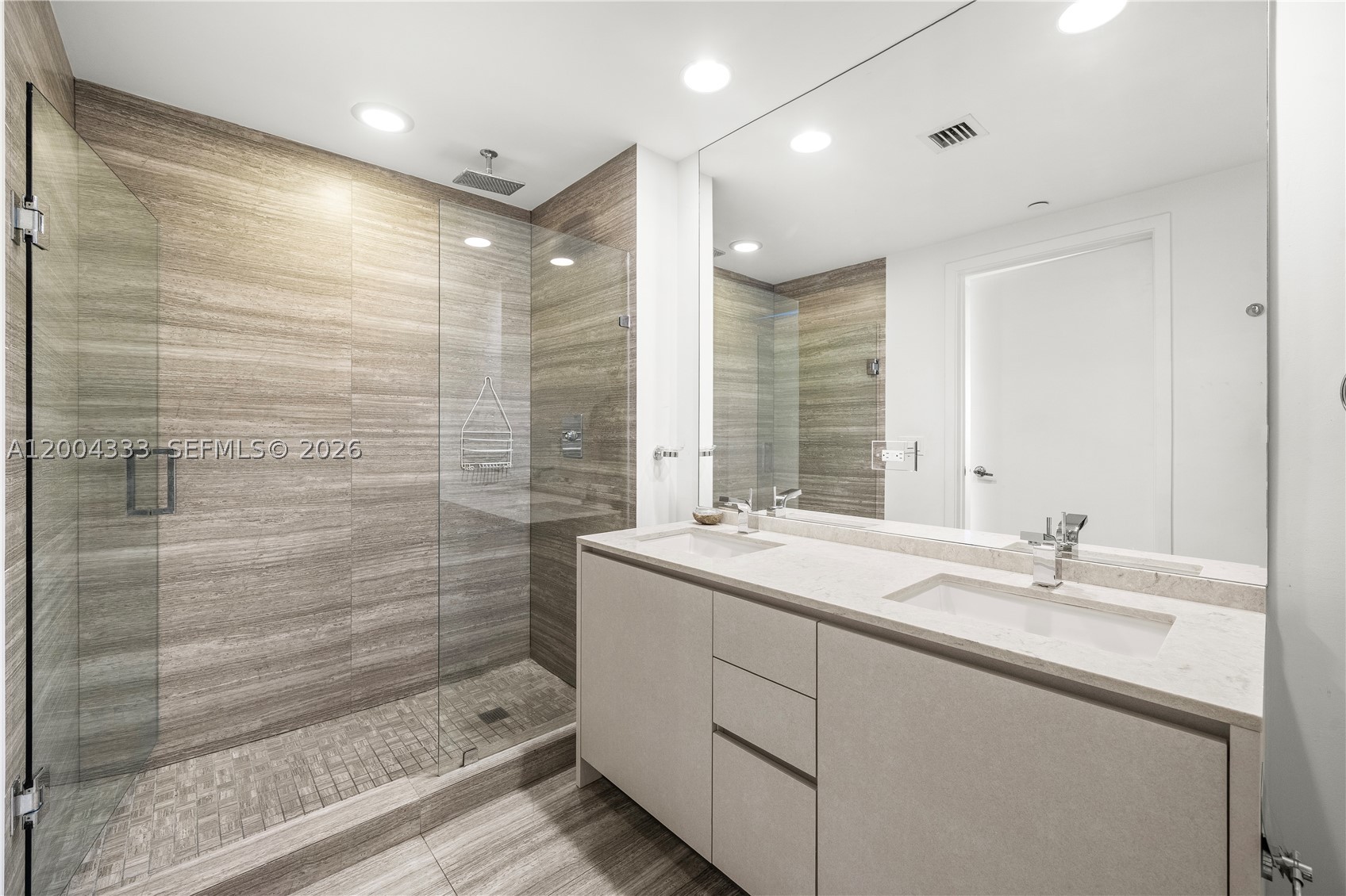 1010 Brickell Ave 3904 Property Photo 10