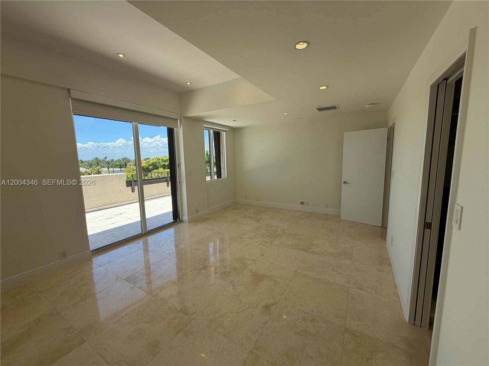 151 Crandon Blvd 444 Property Photo 12