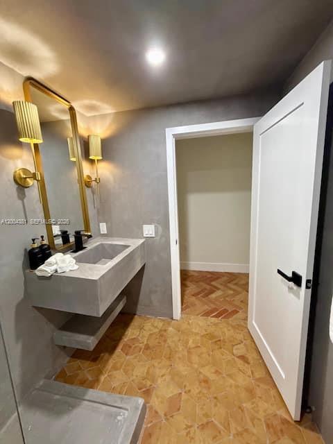 905 Sw 13th Ct 905 Property Photo 10