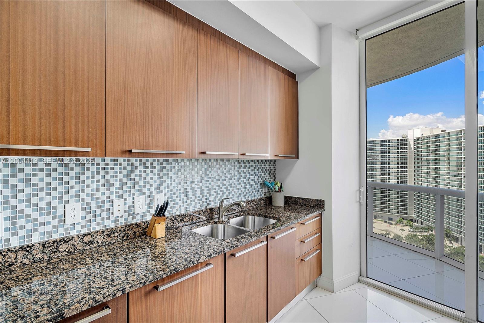 15811 Collins Ave 1205 Property Photo 18
