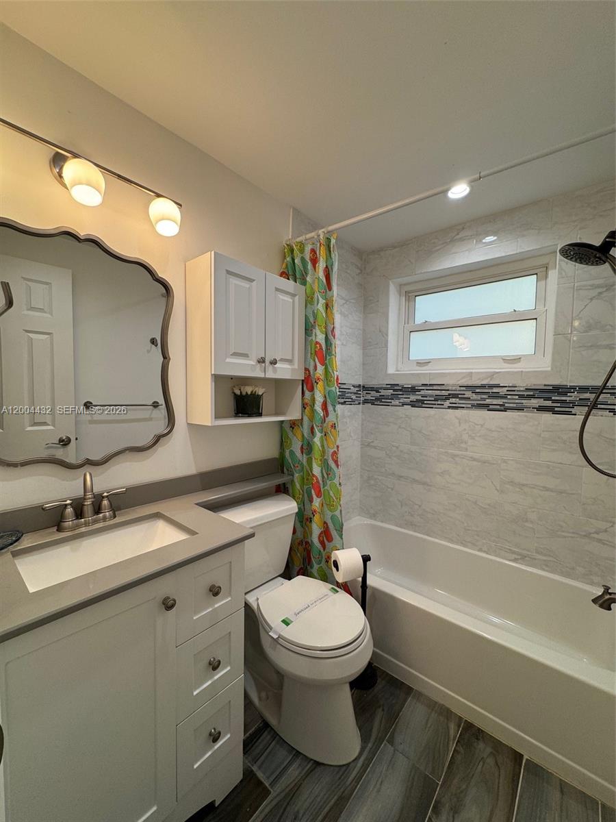 901 S Surf Rd 407 Property Photo 13