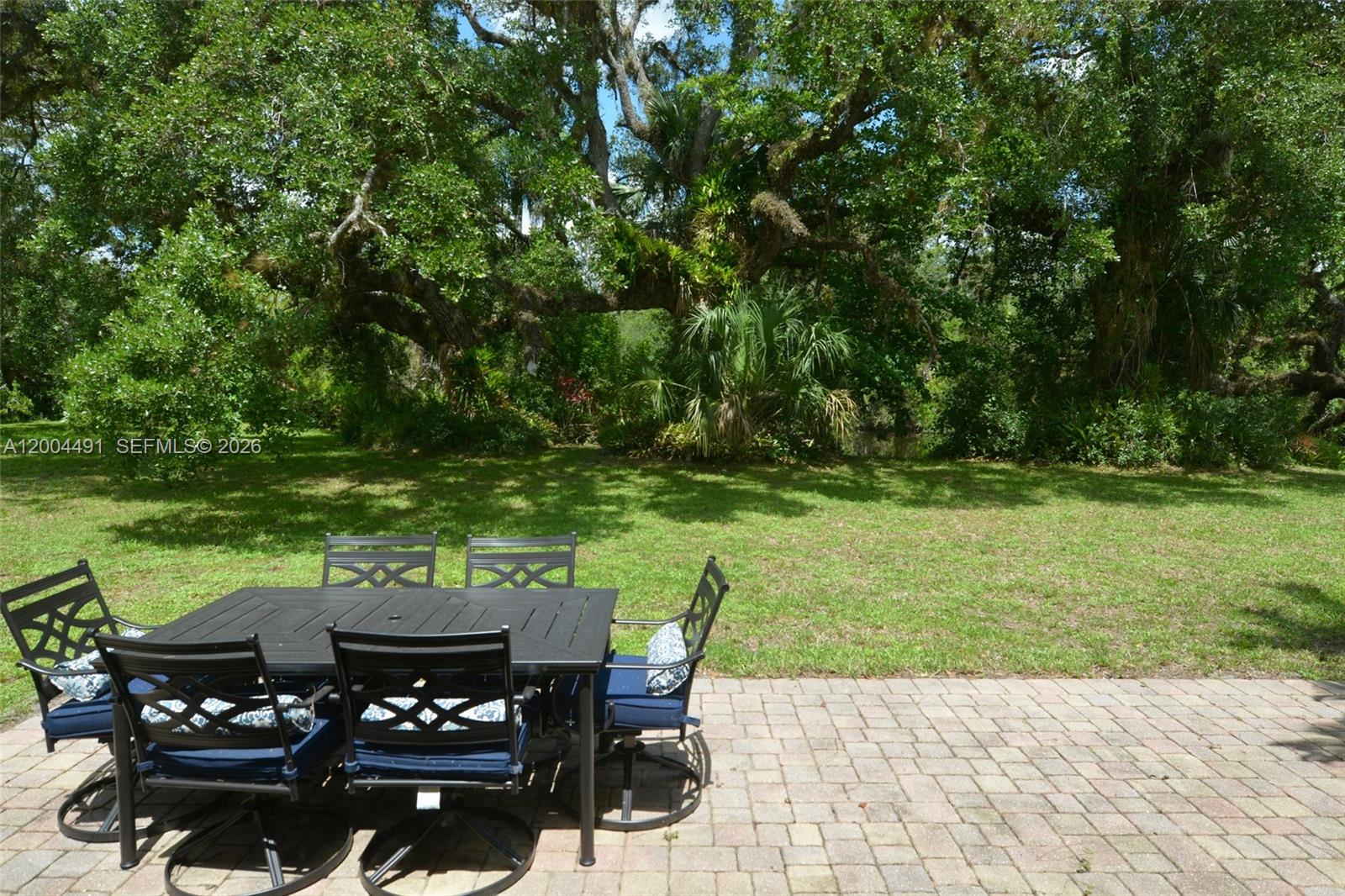 18220 Elmwood Property Photo 7