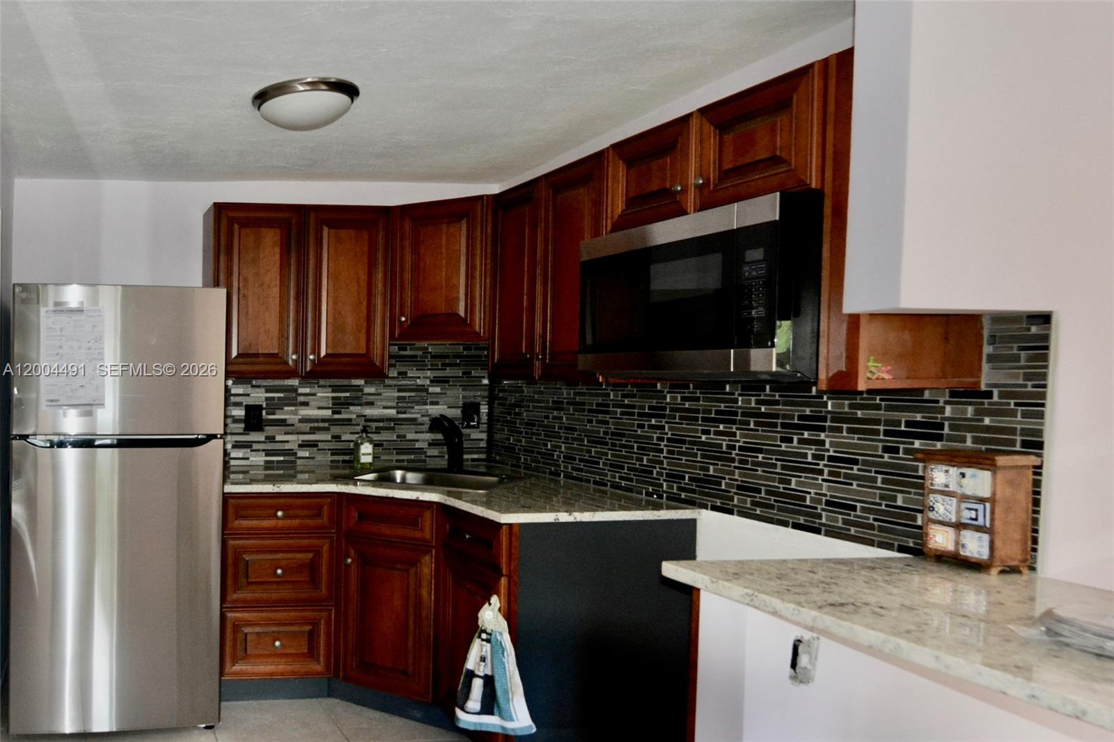 18220 Elmwood Property Photo 86