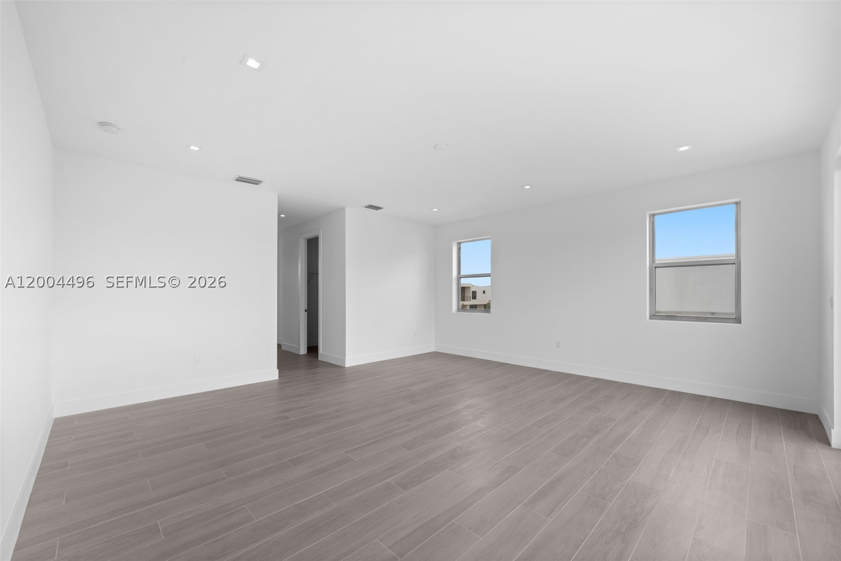 16710 Botaniko Dr N Property Photo 9