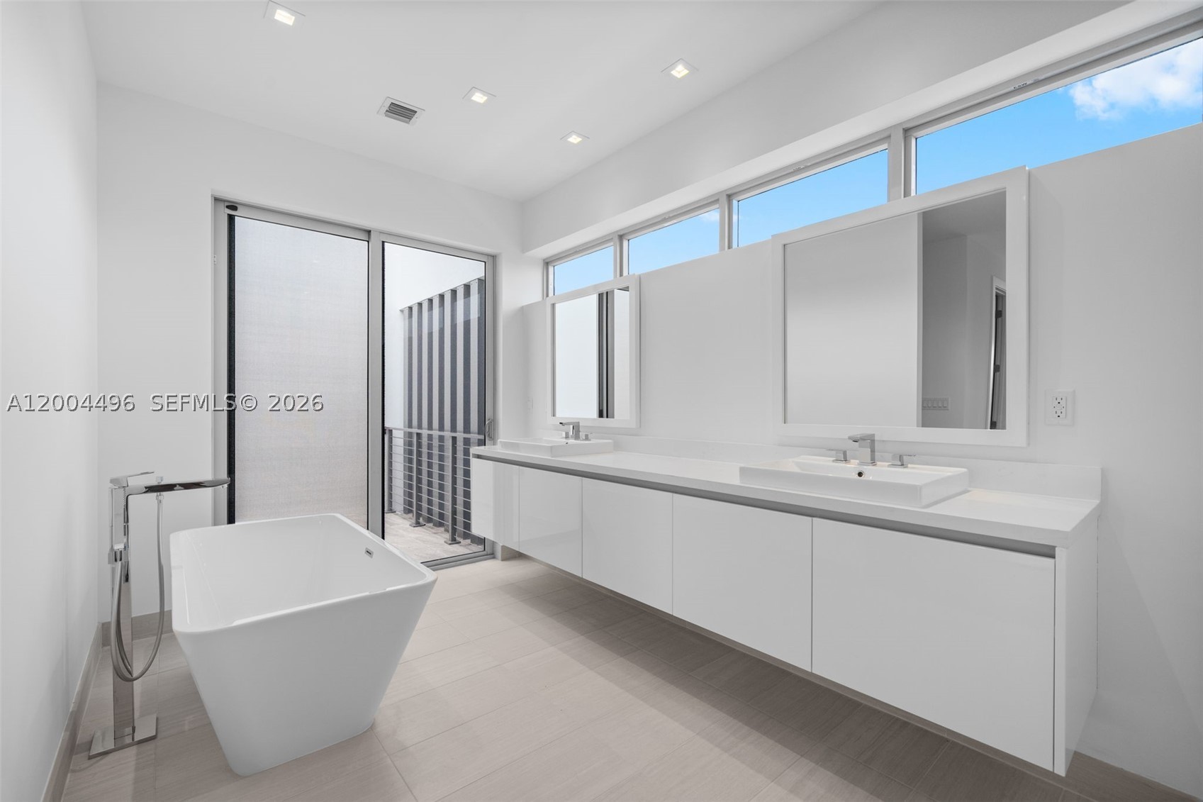 16710 Botaniko Dr N Property Photo 10