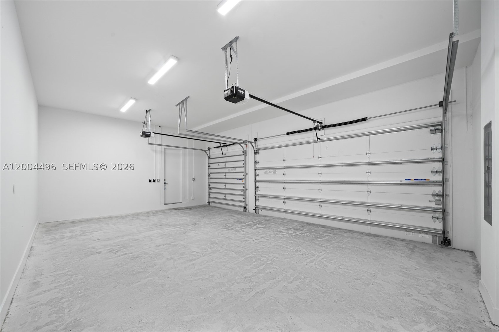 16710 Botaniko Dr N Property Photo 23