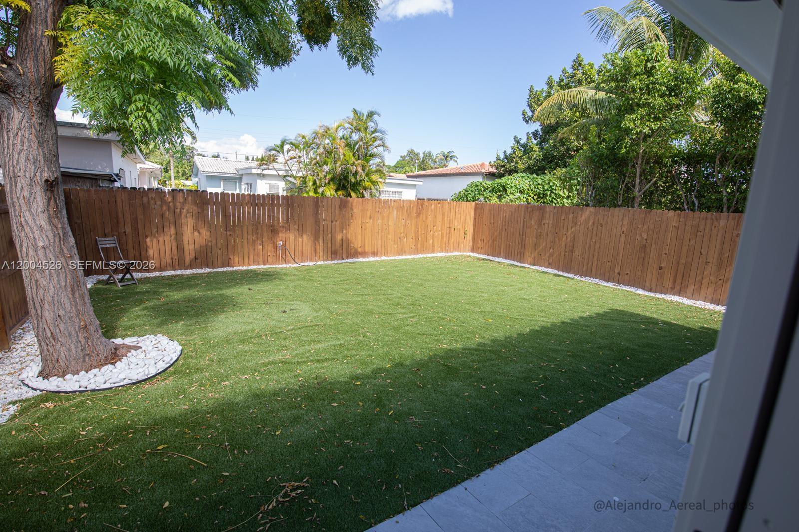 3045 Sw 21st St Property Photo 5