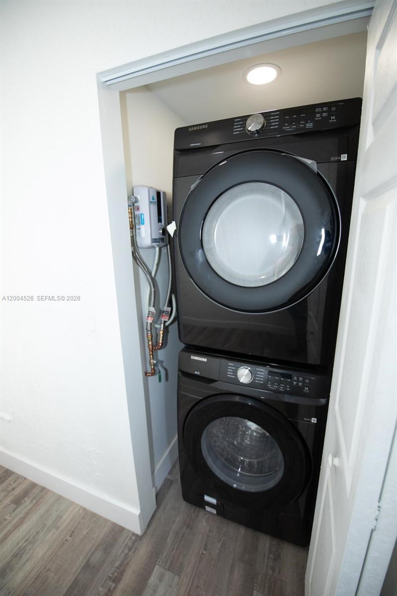 3045 Sw 21st St Property Photo 6