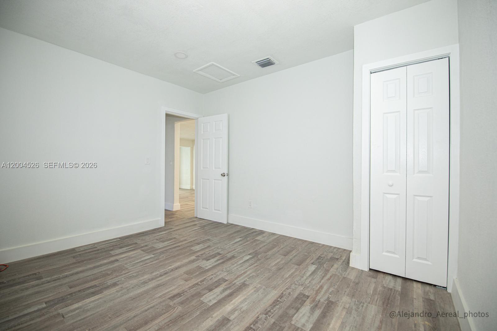 3045 Sw 21st St Property Photo 12