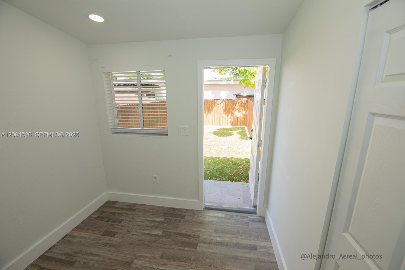 3045 Sw 21st St Property Photo 32