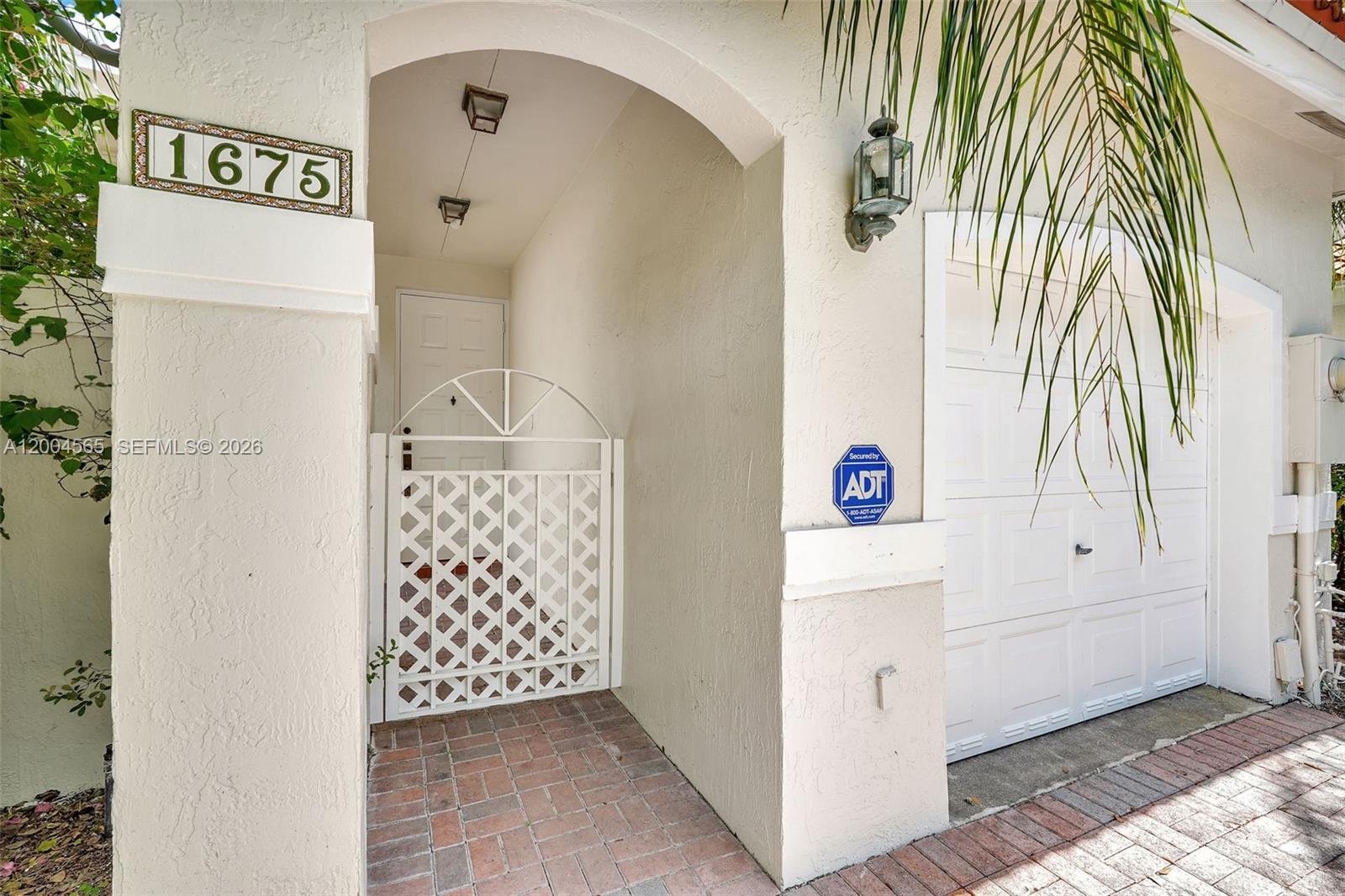 1675 Yellowheart Way Property Photo 3