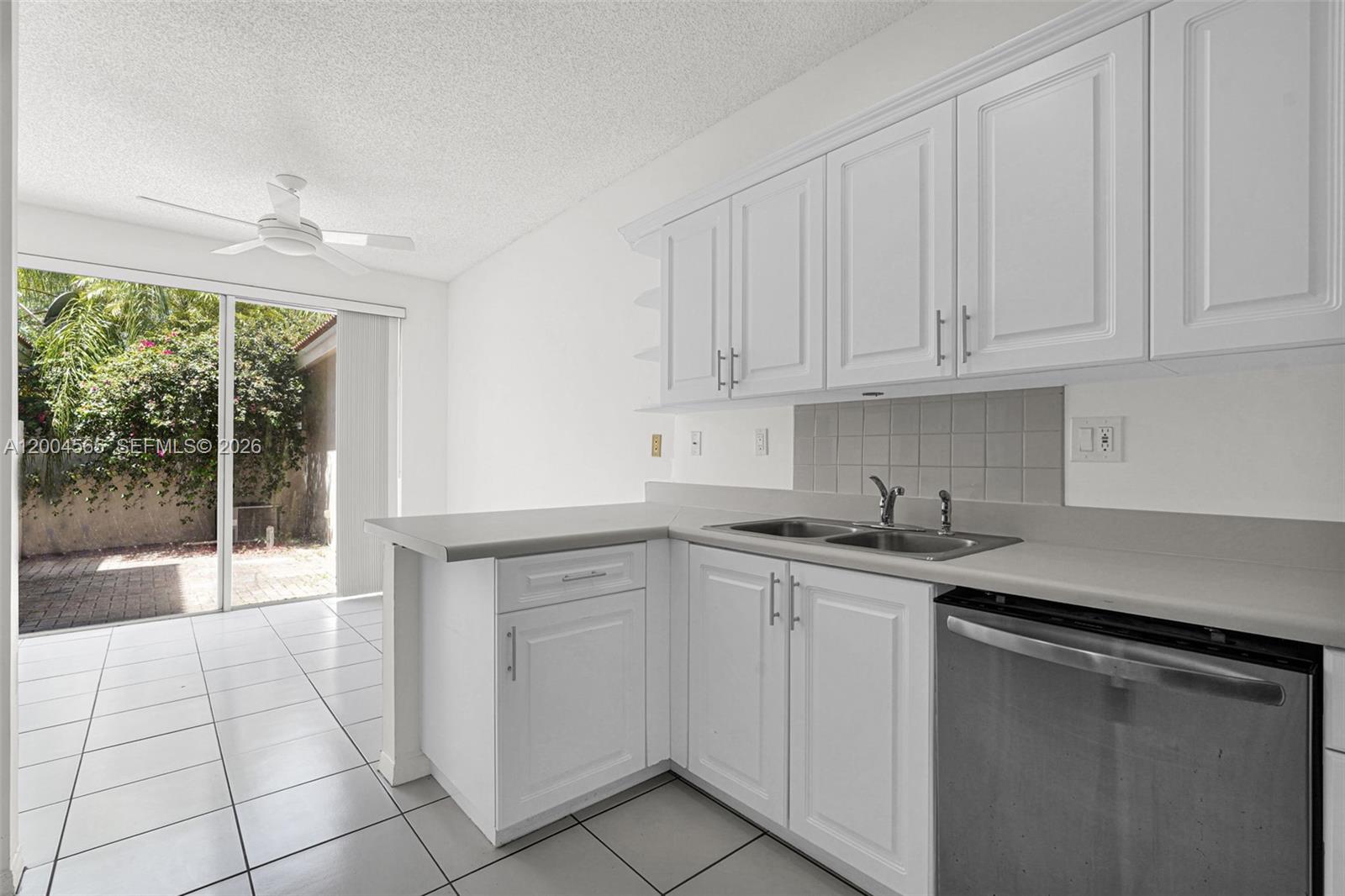 1675 Yellowheart Way Property Photo 13