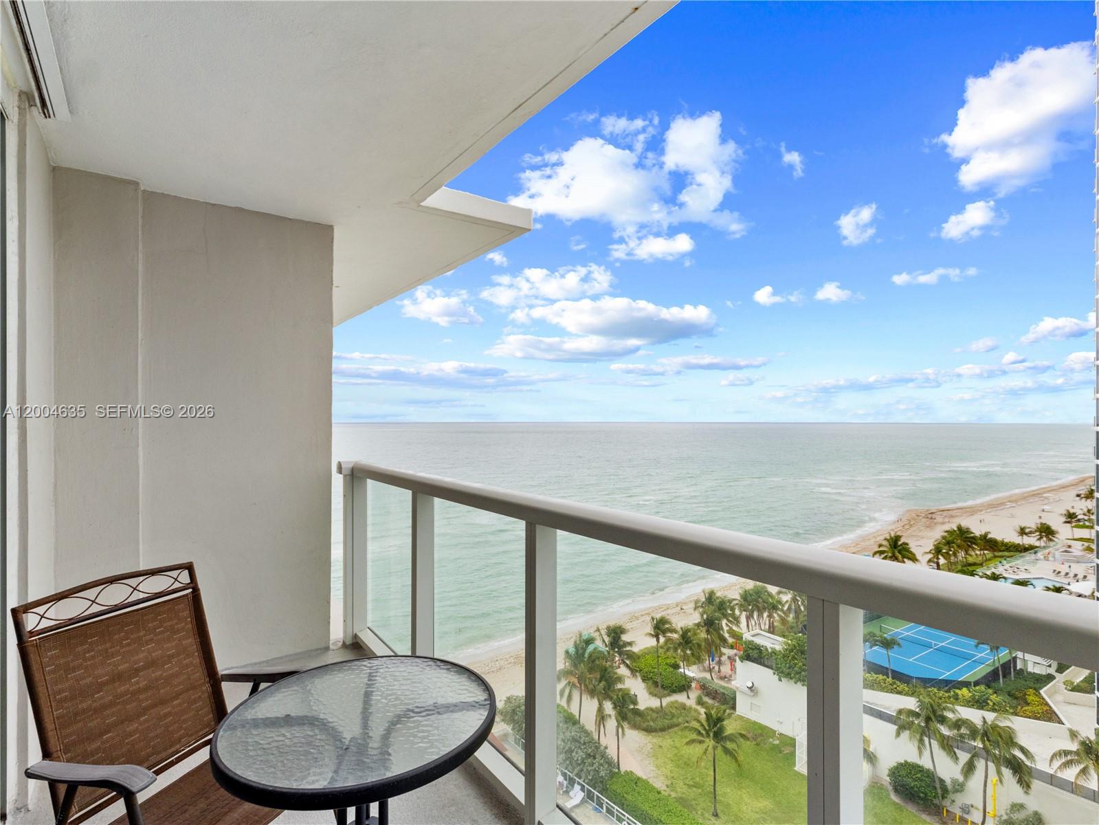 19201 Collins Ave 1109 Property Photo 2