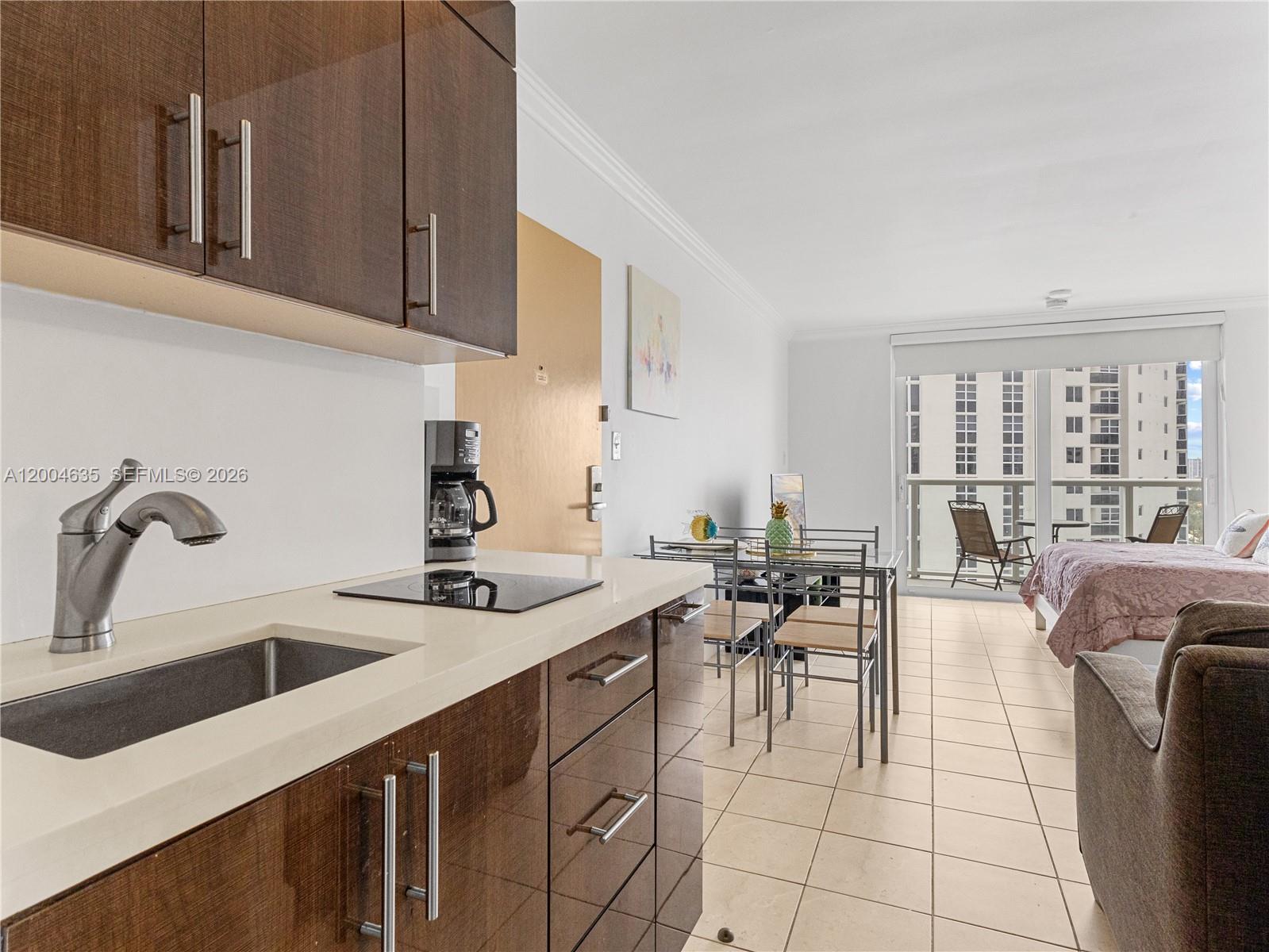 19201 Collins Ave 1109 Property Photo 12