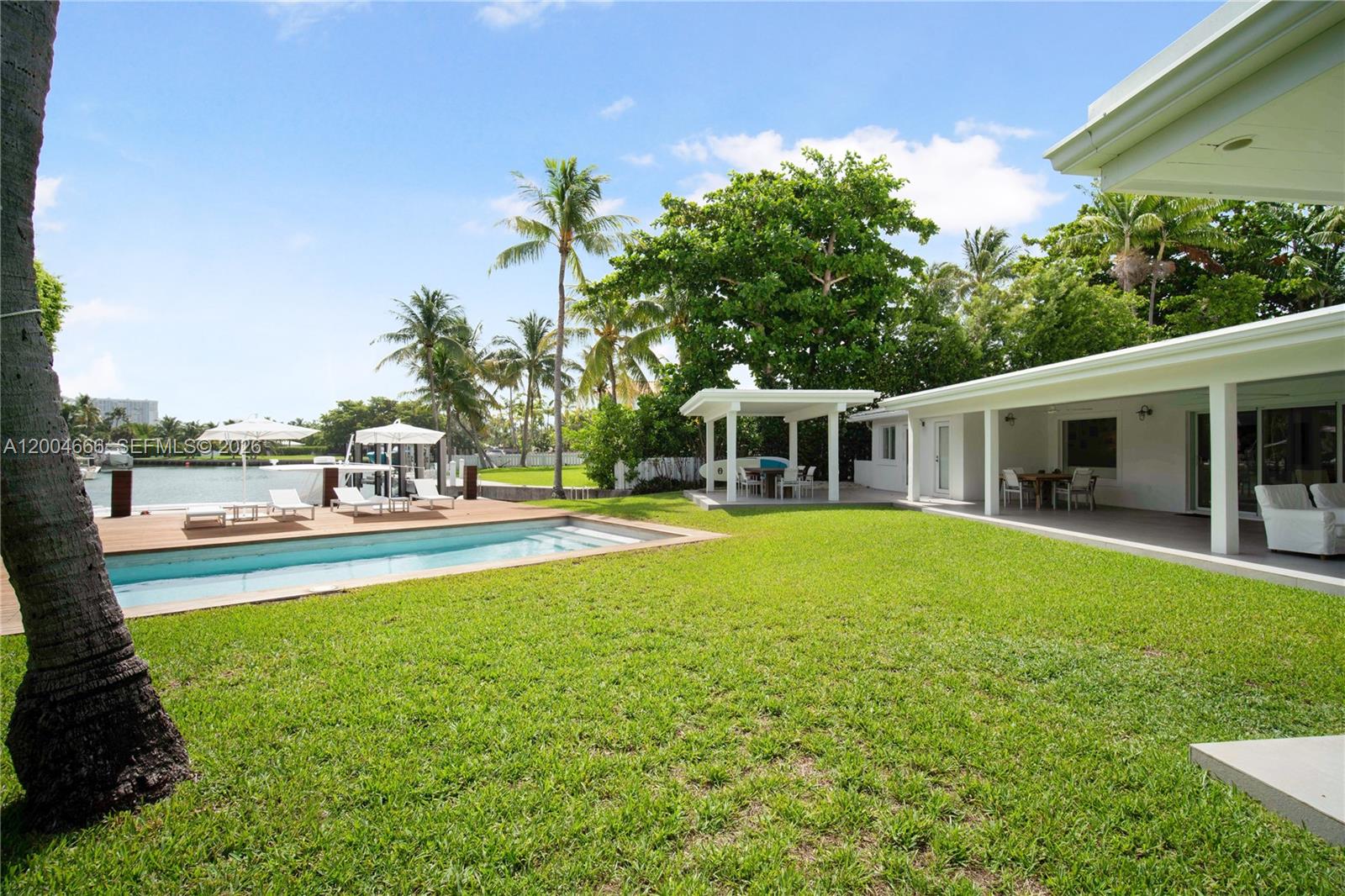 861 Harbor Dr Property Photo 35