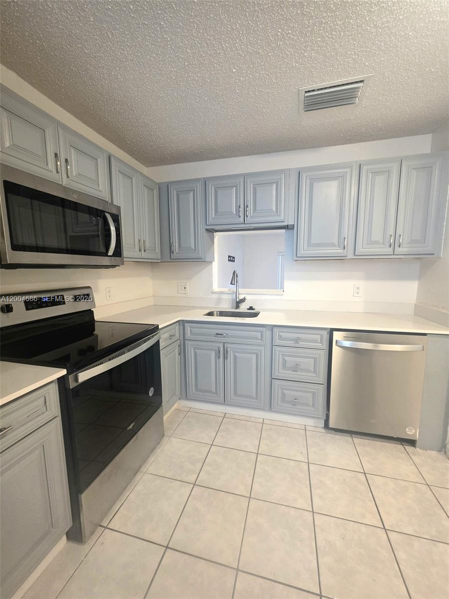 8958 W Sample Rd 8958 Property Photo 4