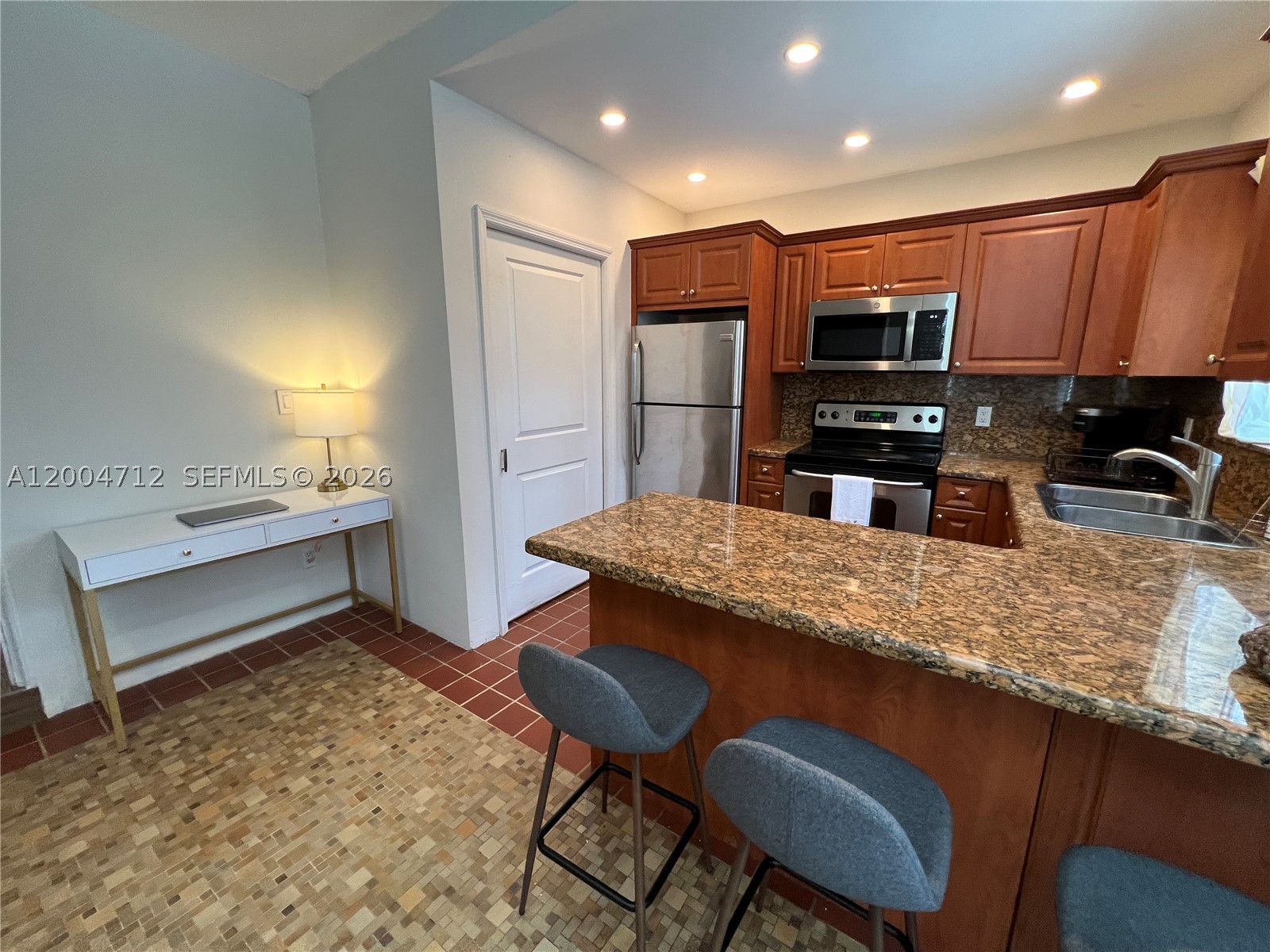 265 Palm Ave Property Photo 35