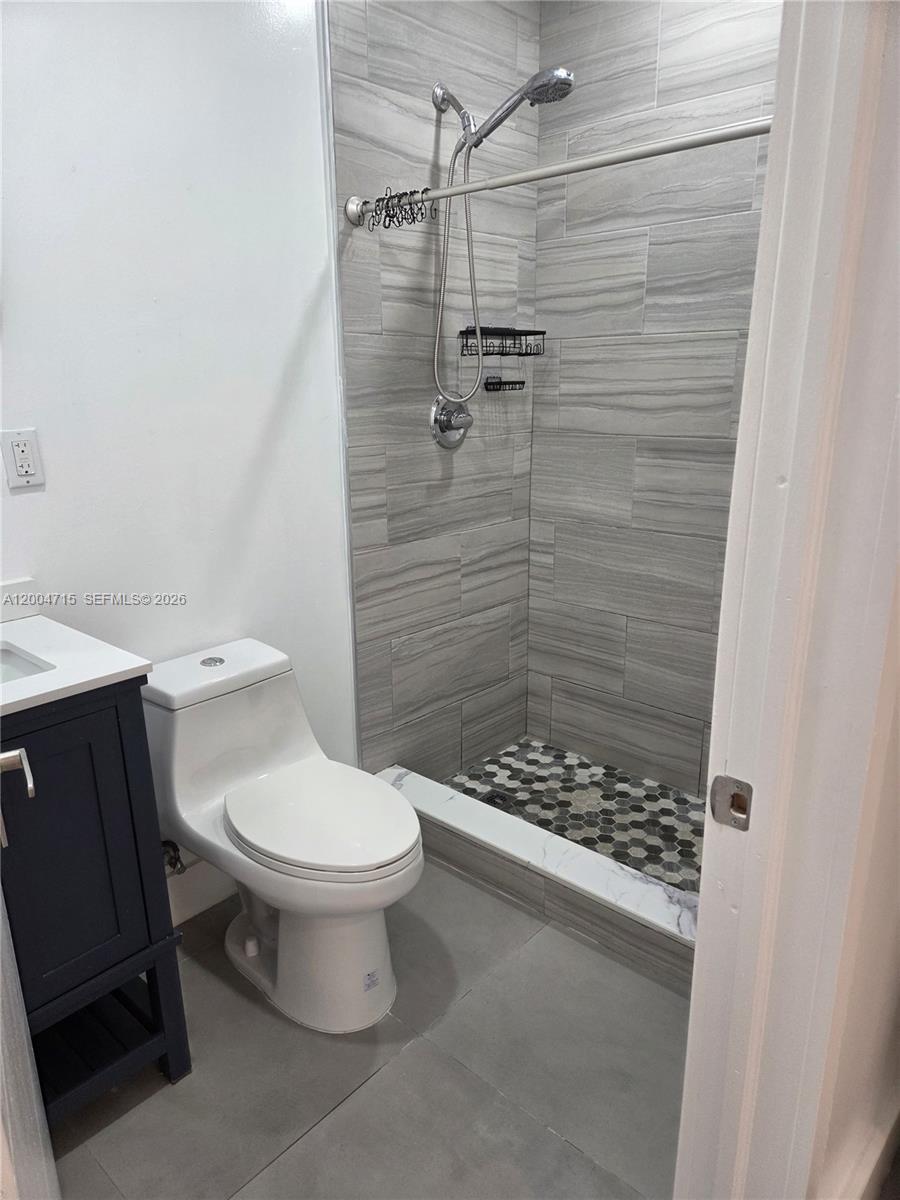 6335 N Miami Ave 3 Property Photo 7
