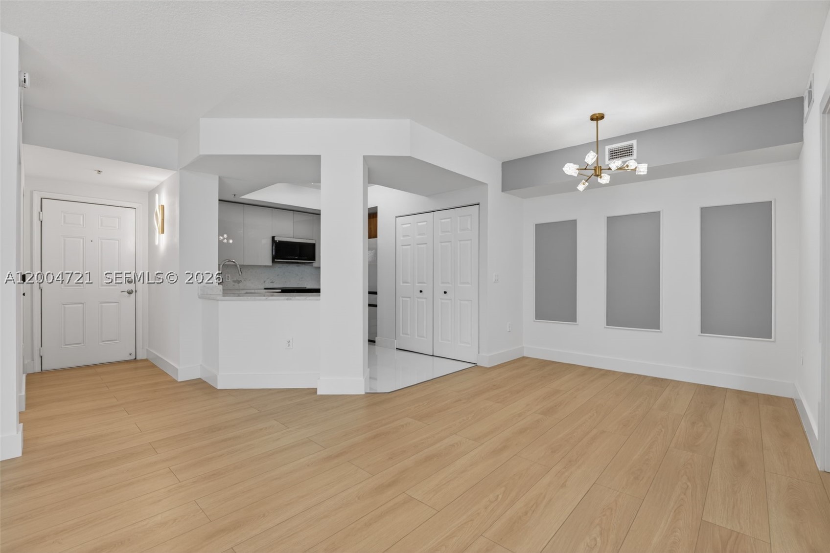 2401 Ne 65th St 205 Property Photo 18