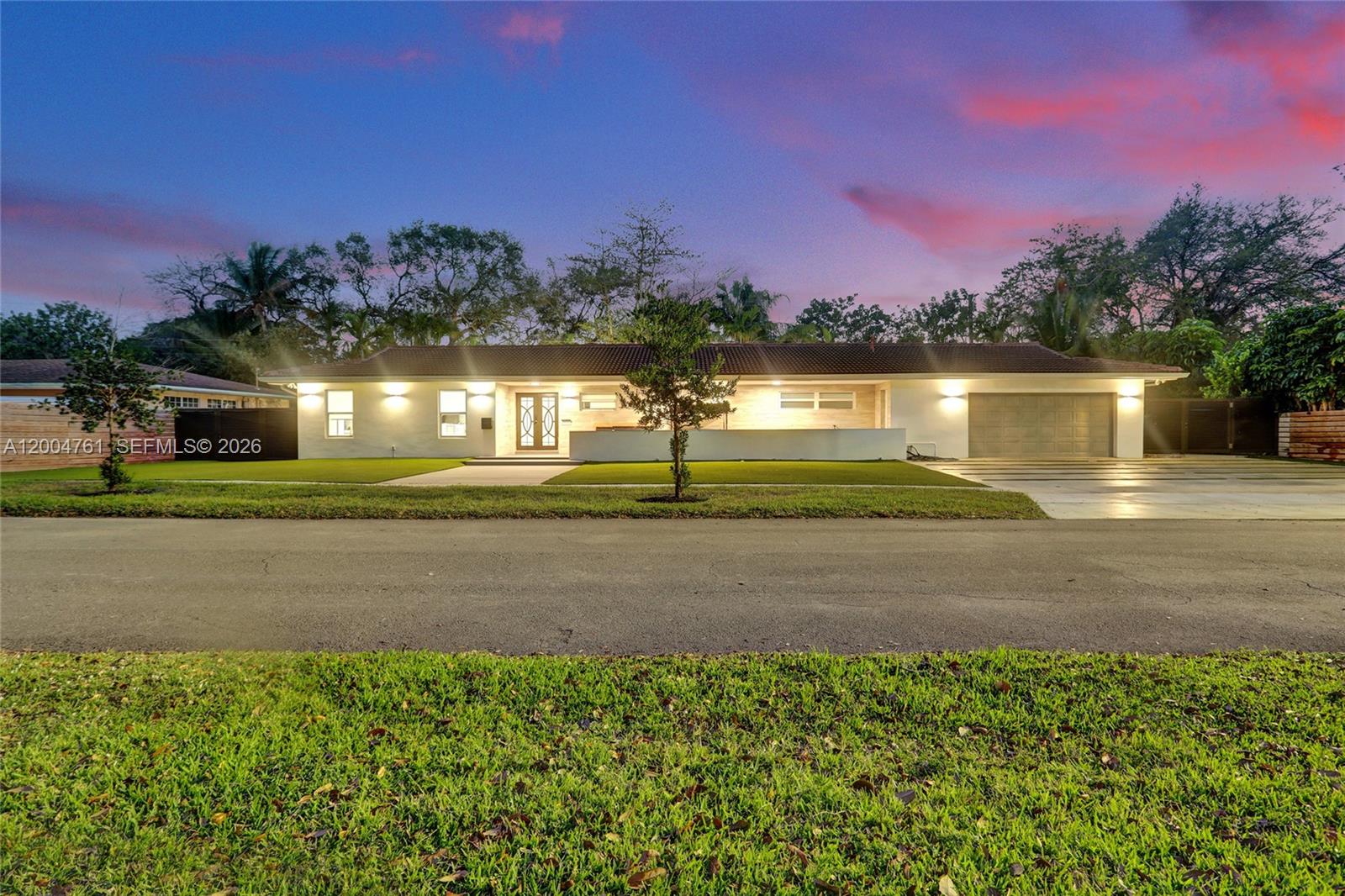 2126 Ne 187th St Property Photo 6