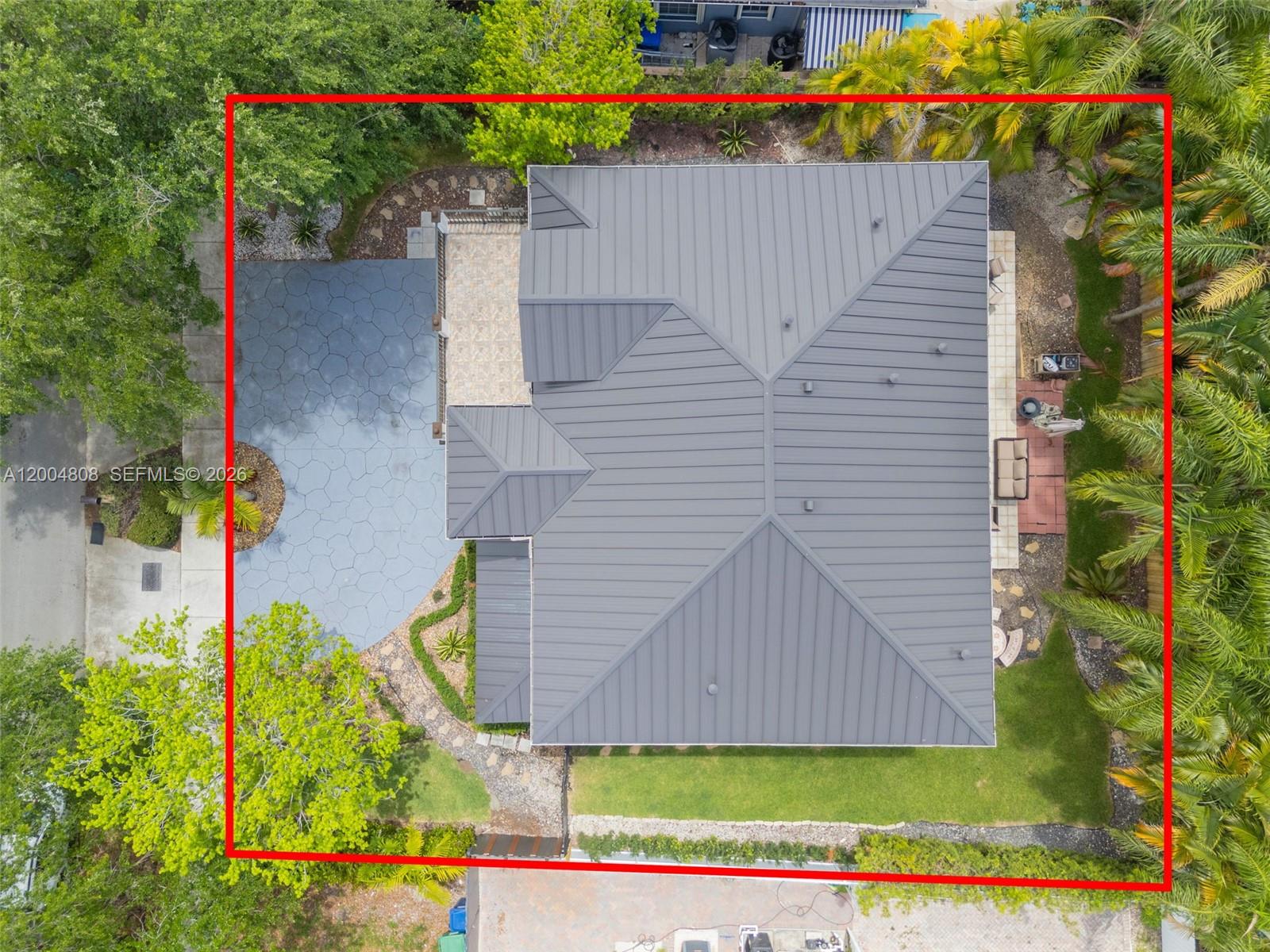 16230 Nw 84th Ct Property Photo 4