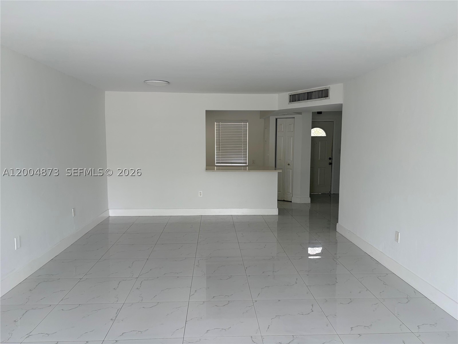 1401 Ne 191st St D201 Property Photo 3