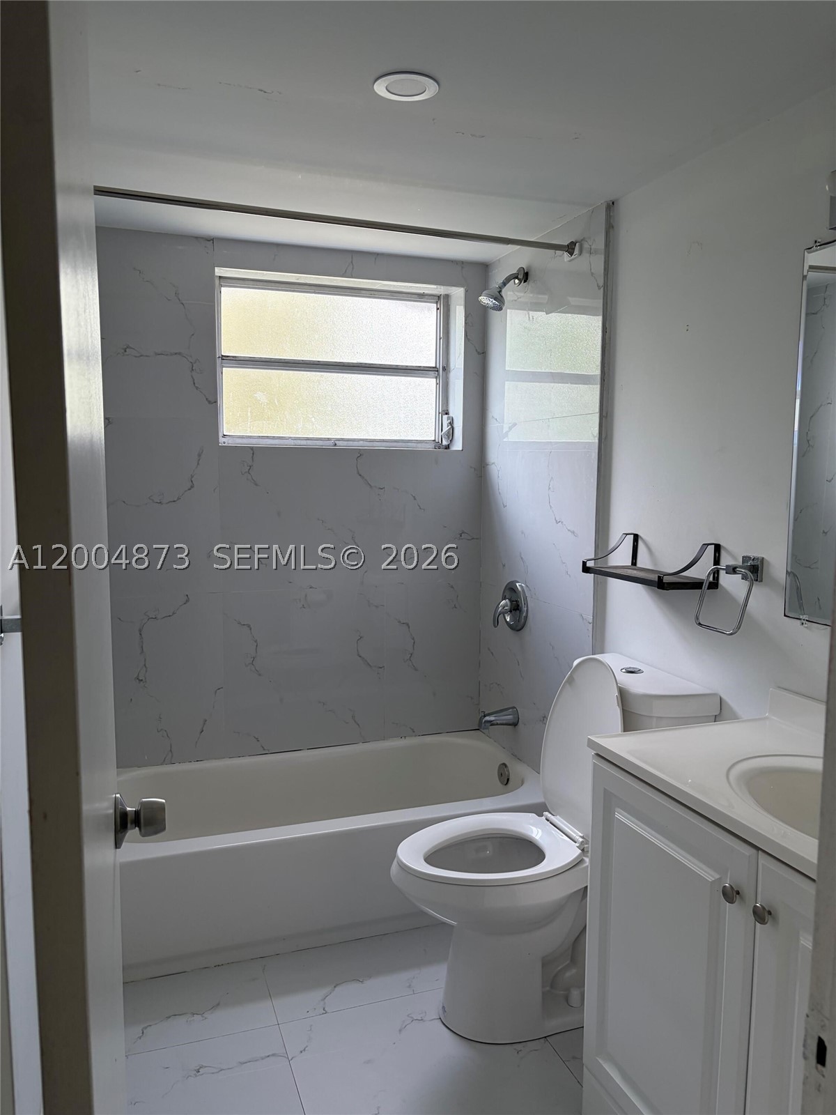 1401 Ne 191st St D201 Property Photo 8