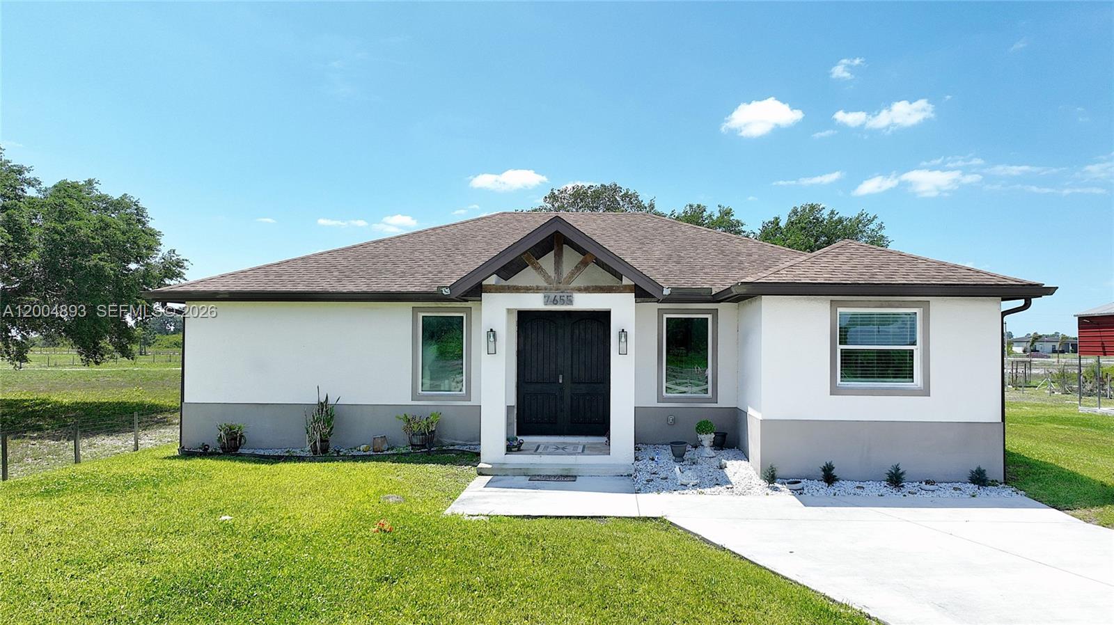 7655 17th Place Property Photo 1