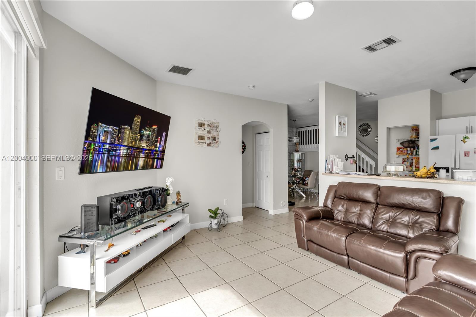 24513 Sw 110th Pl Property Photo 5