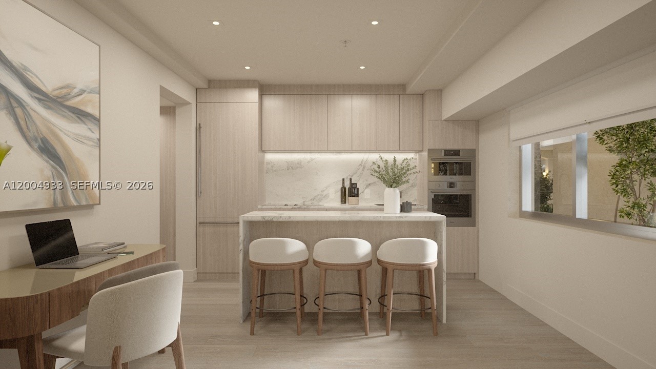 250 Collins Ave 105 Property Photo 2
