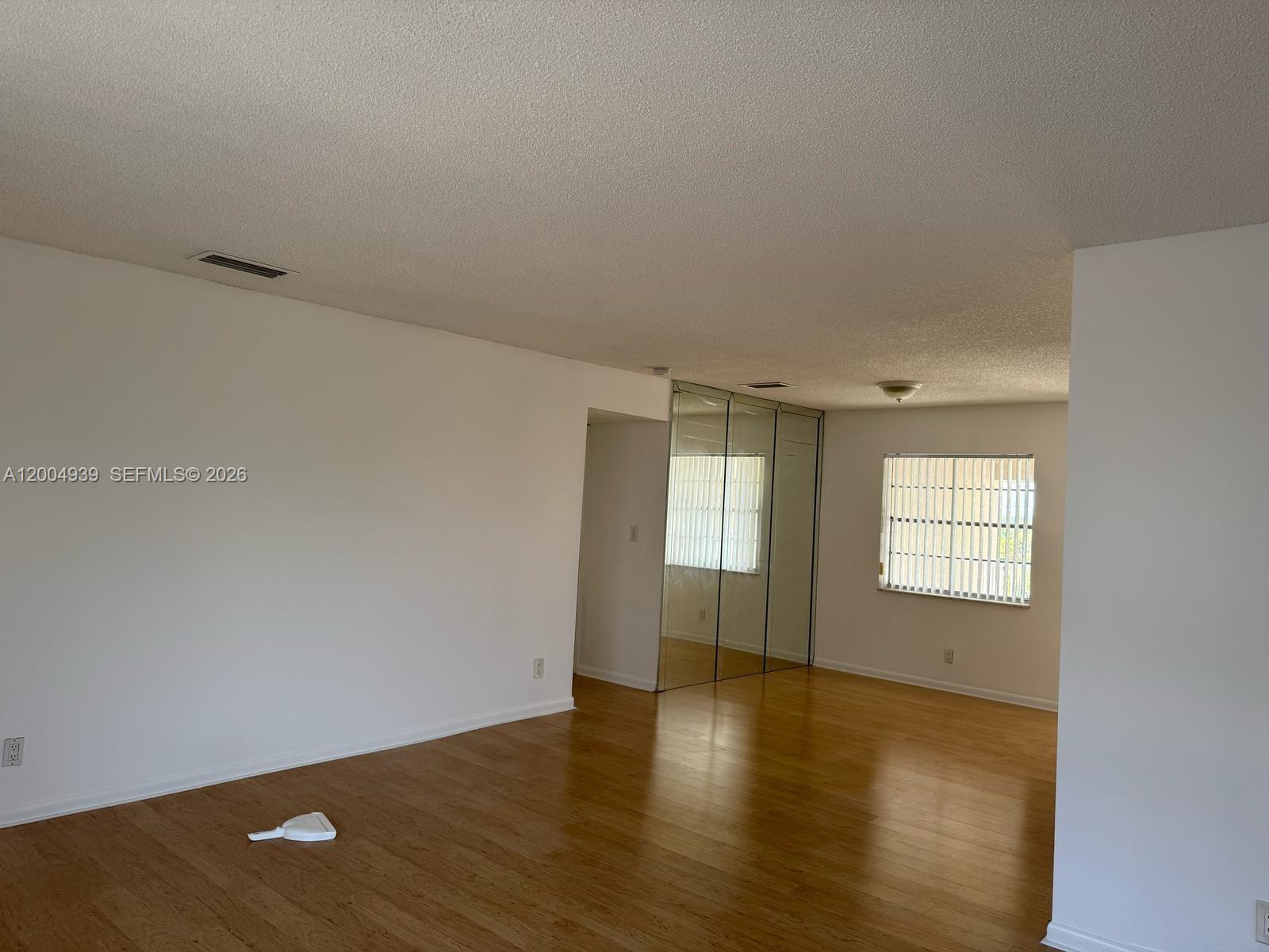 1880 N Congress Ave 302 Property Photo 8