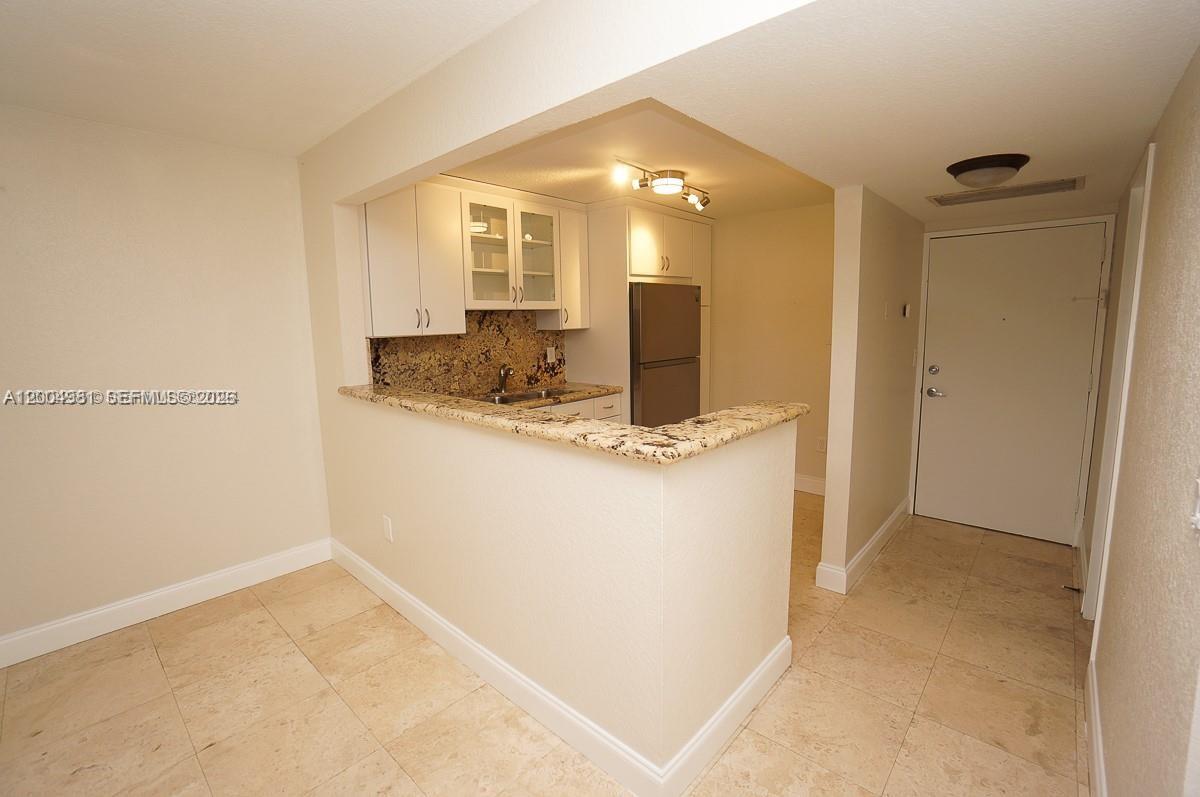 1228 West Ave 513 Property Photo 6