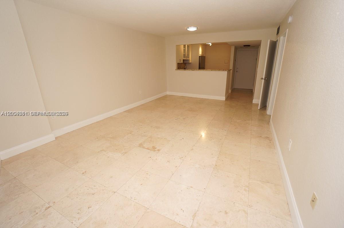 1228 West Ave 513 Property Photo 7