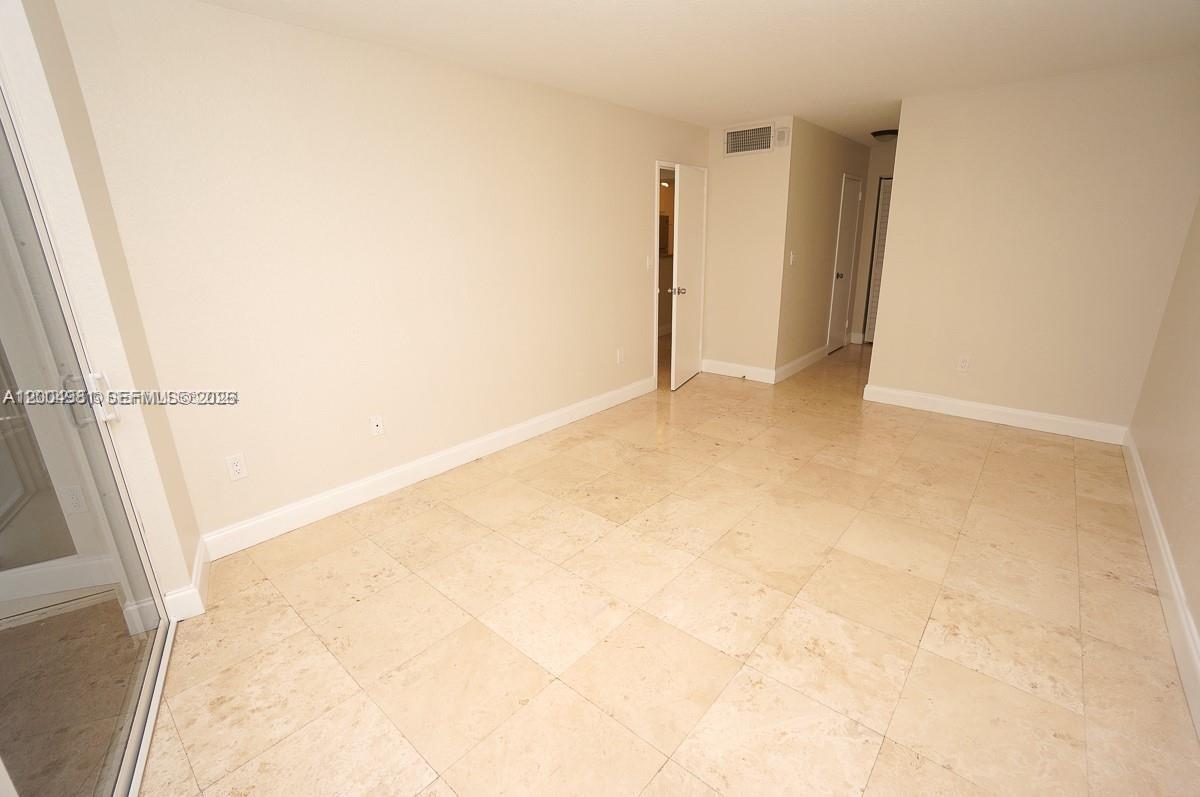 1228 West Ave 513 Property Photo 15