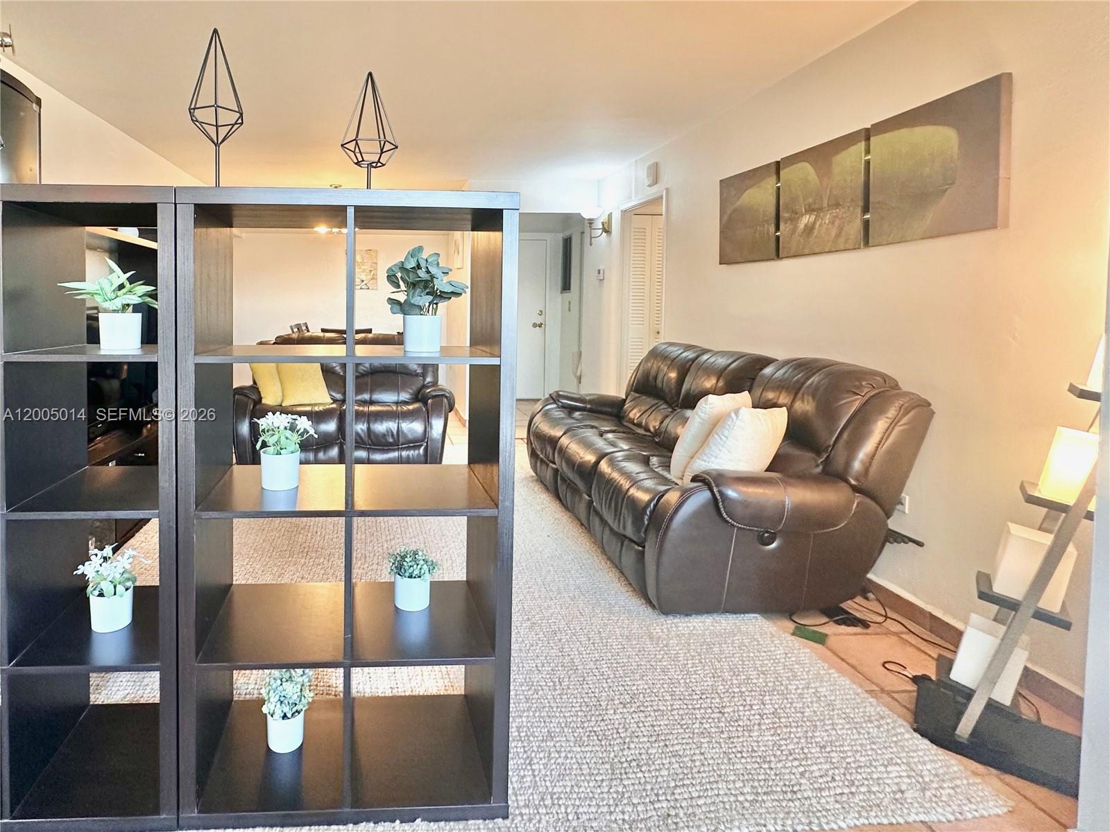 7135 Collins Ave 811 Property Photo 4