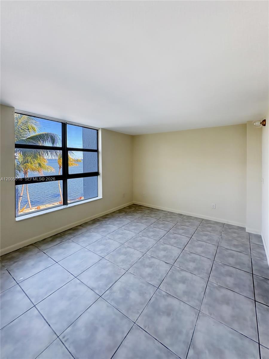 777 Ne 62nd St C402 Property Photo 14