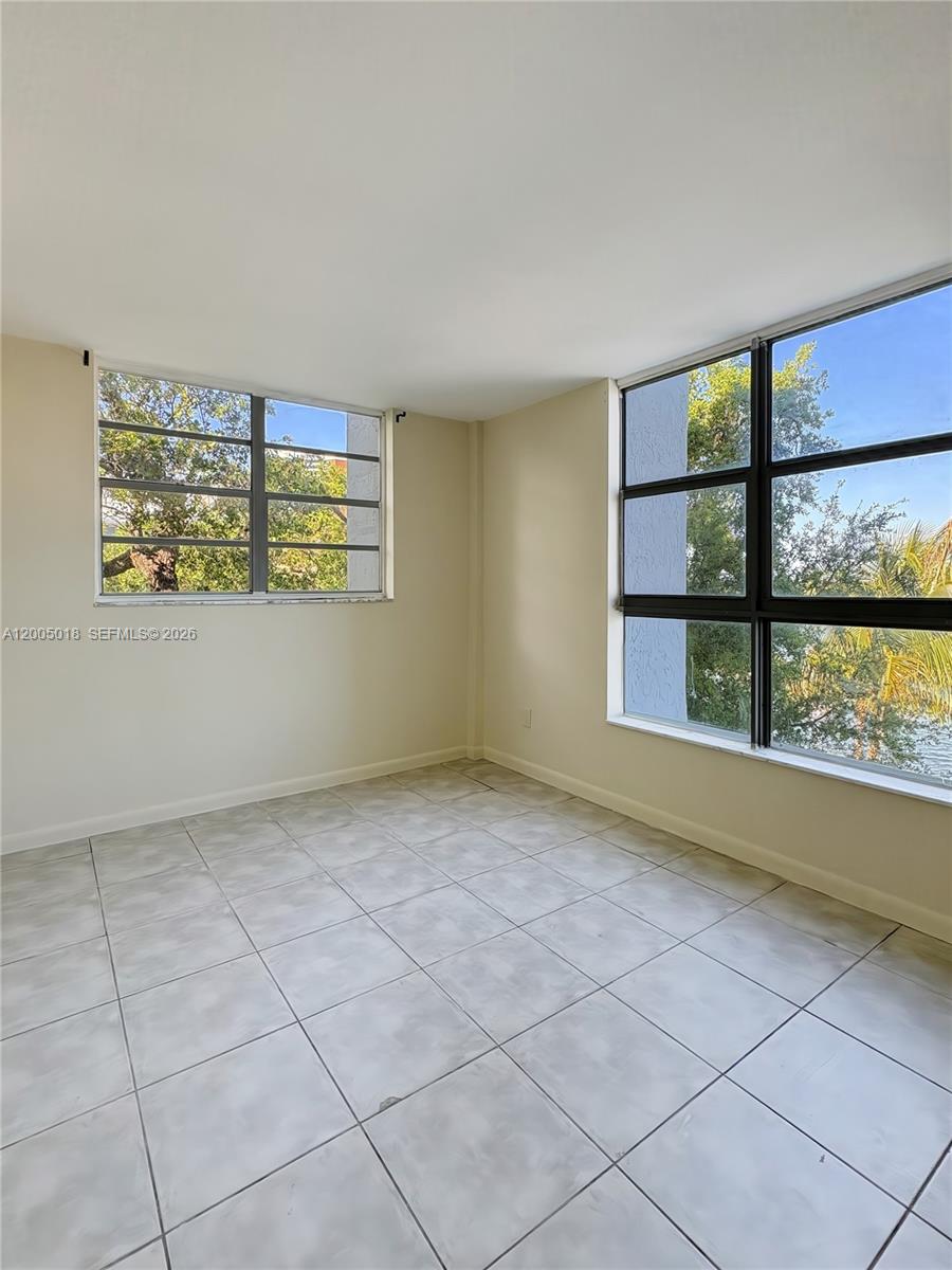 777 Ne 62nd St C402 Property Photo 16