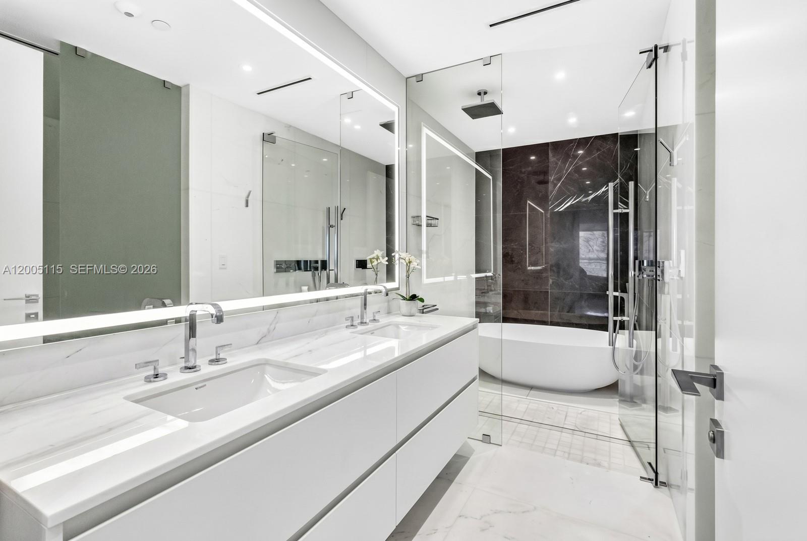 300 Biscayne Blvd Way 1002 Property Photo 7