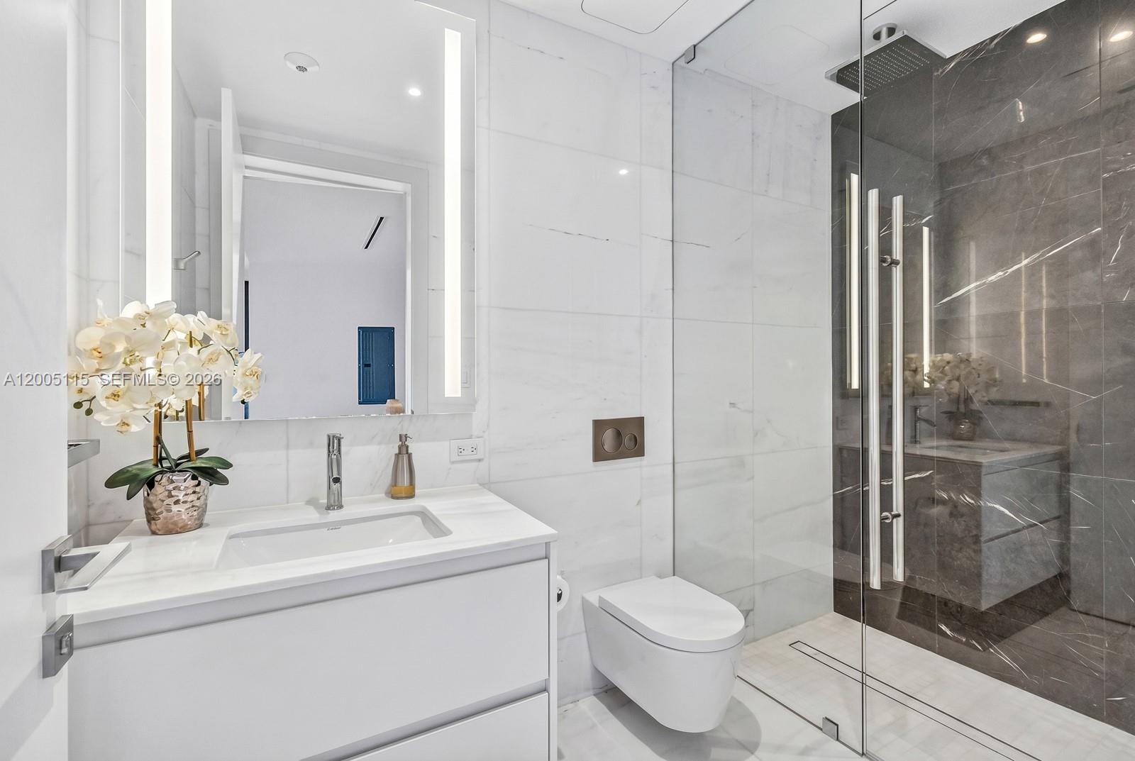 300 Biscayne Blvd Way 1002 Property Photo 9
