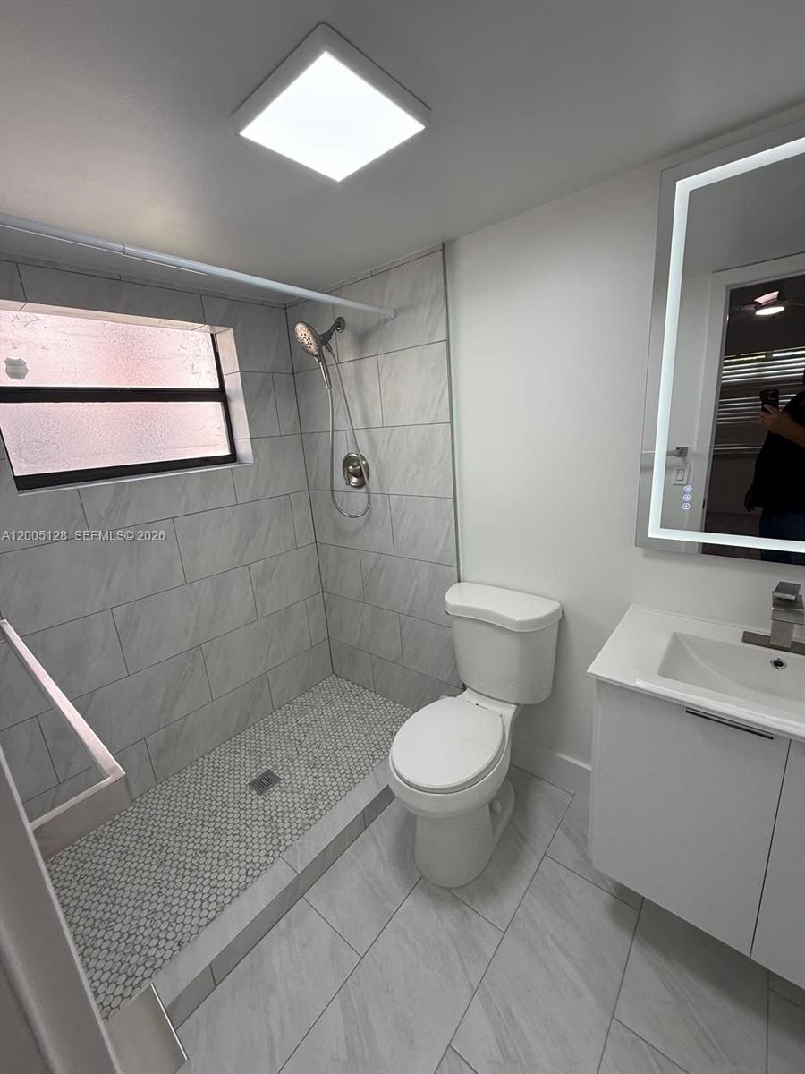9926 Nob Hill Ct 9926 Property Photo 4