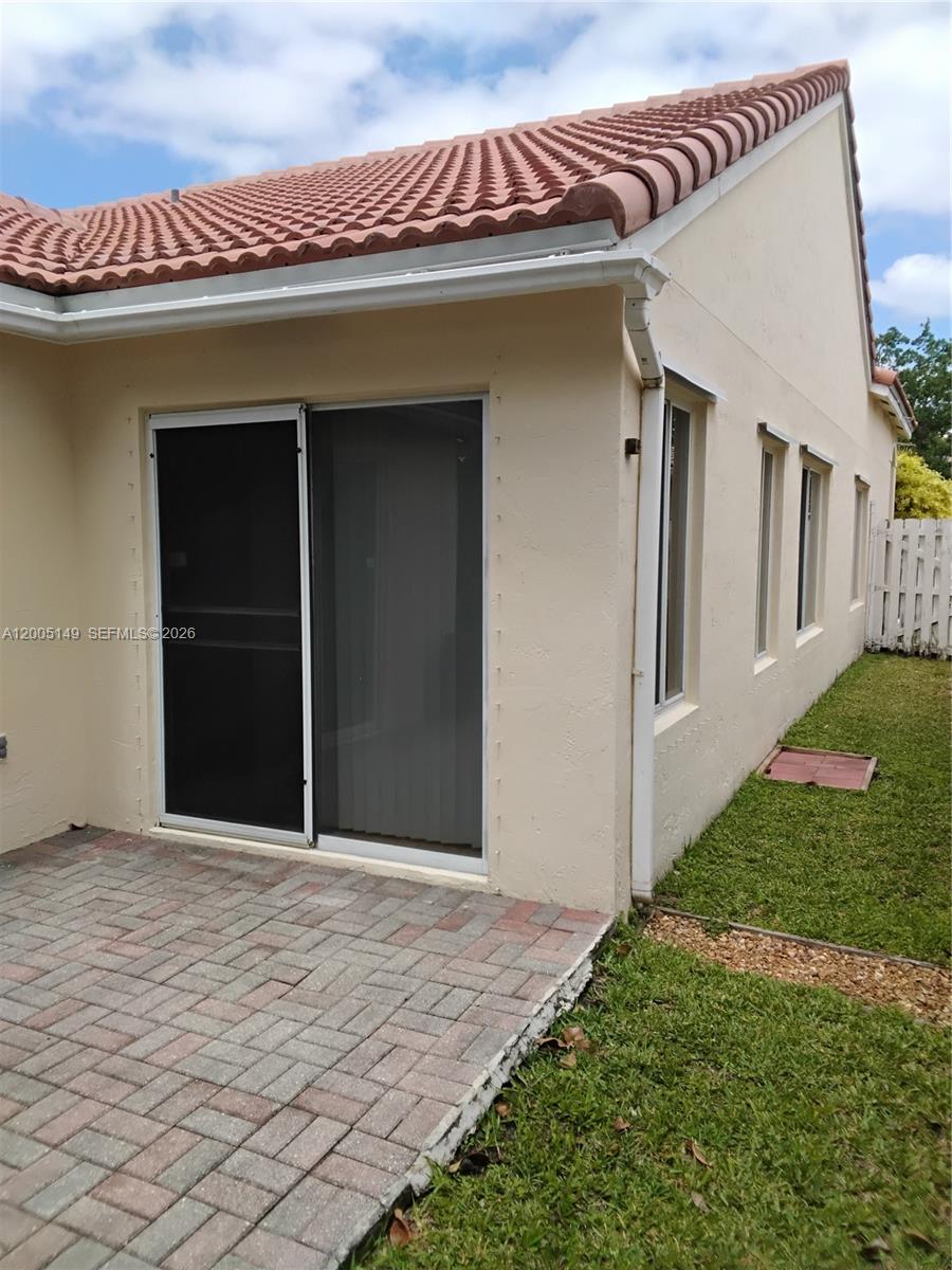 519 Talavera Rd Property Photo 7