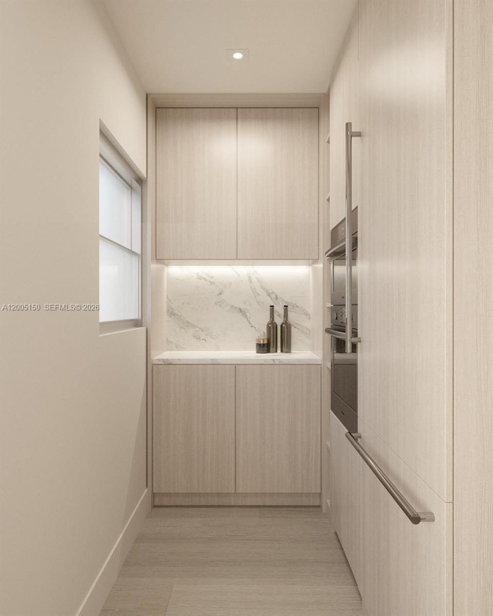 250 Collins Ave 107 Property Photo 7