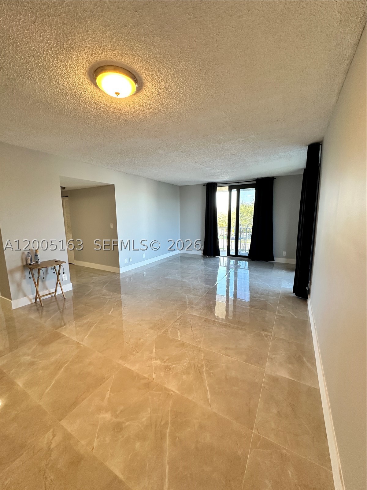 901 Hillcrest Dr 315 Property Photo 11
