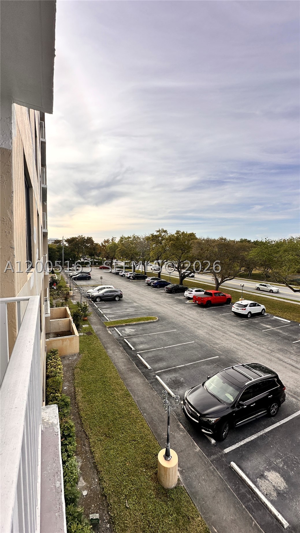 901 Hillcrest Dr 315 Property Photo 14