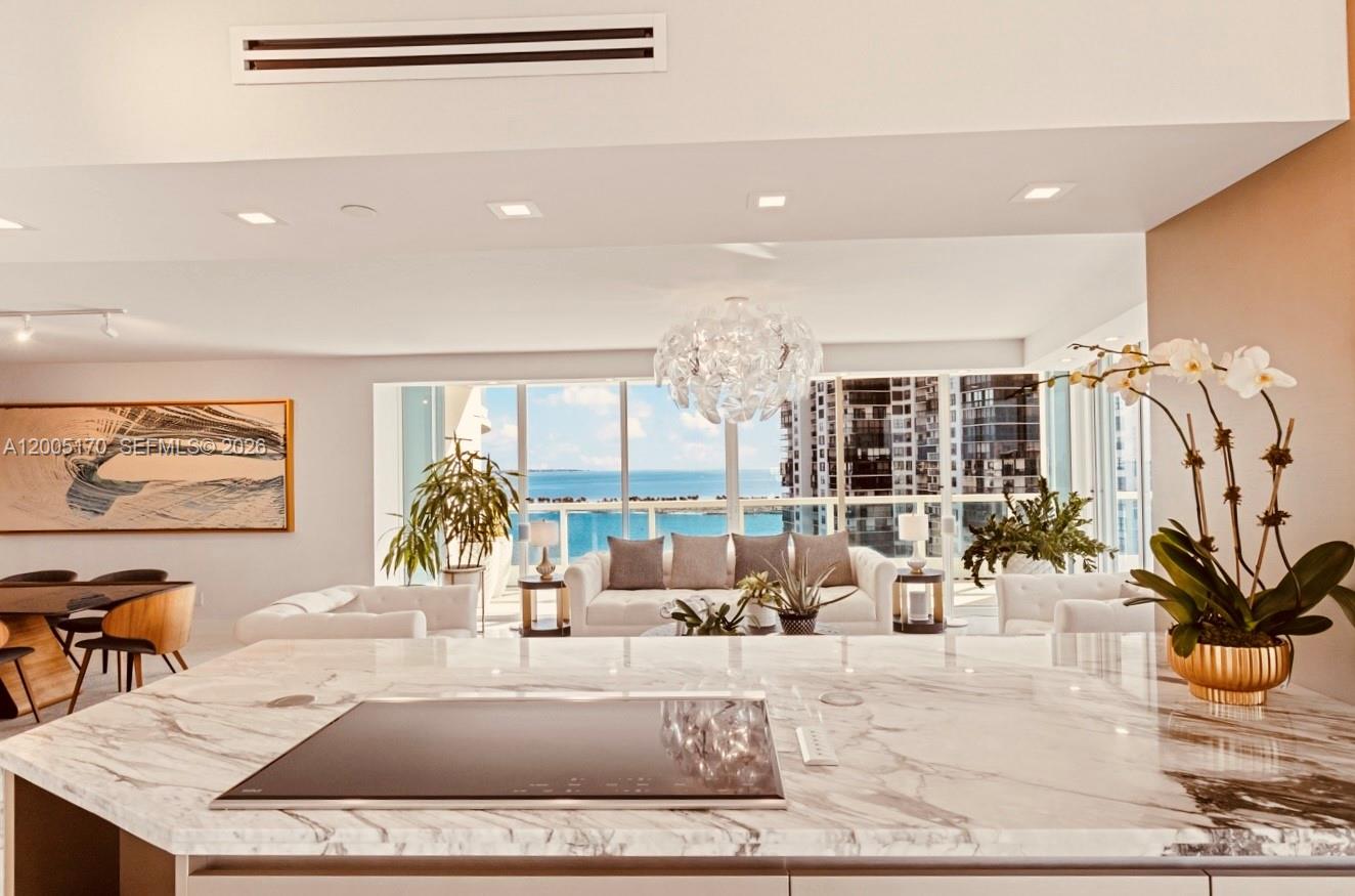 2127 Brickell Ave 1505 Property Photo 6