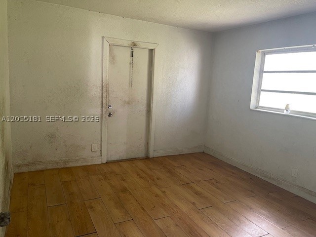 758 Sw 3rd Pl Property Photo 3
